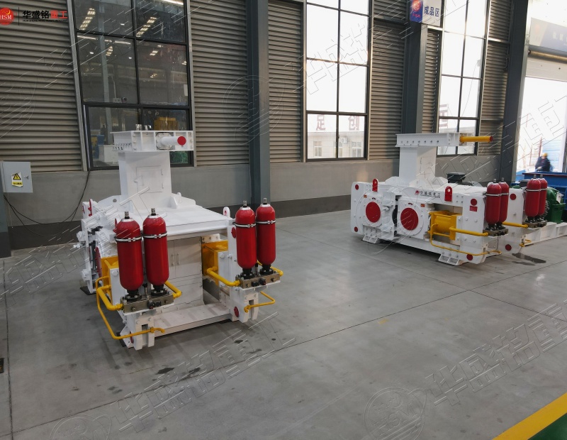 選礦廠用高壓輥磨機(jī)